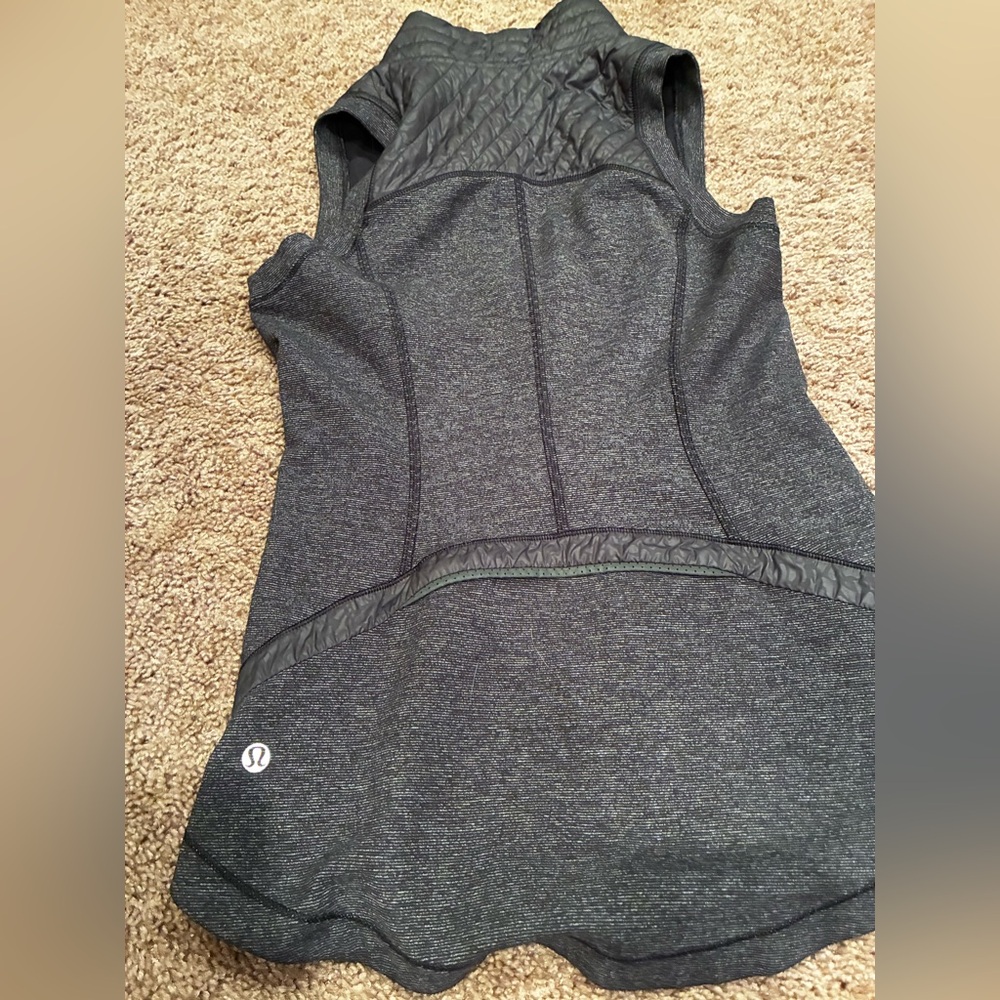 Lululemon Black Quilted Performance Vest - Picture 2 of 3